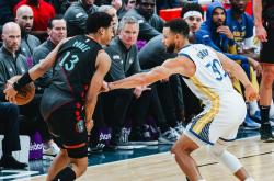 九游体育app下载-勇士主帅高效调整，球队遥遥领先西部