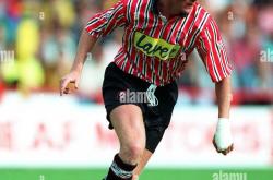 九游体育入口-包含谢菲联战平沃特福德，保级关键战役的词条