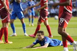 九游体育-欧洲足坛传来巨大意外！夺冠最大热门尴尬收场