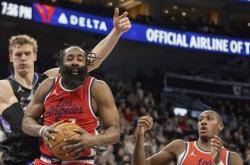 九游体育在线-爵士后卫突破瓶颈，成为球队得分引擎的简单介绍