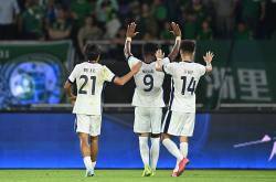 九游体育中国官网-外援连续进球，助球队轻松取得连胜