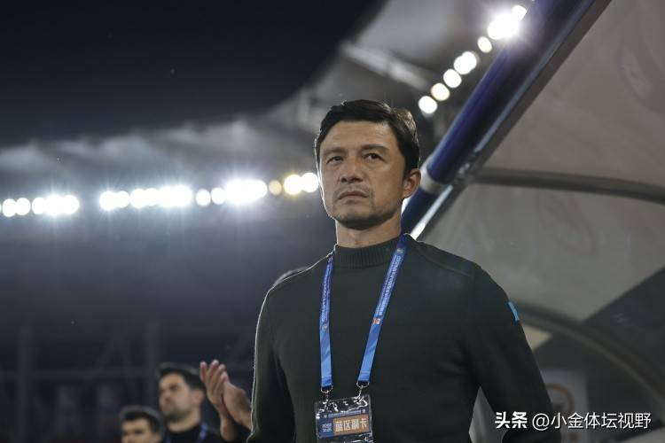 总裁砸下重金！球队引进国际名帅担任主教练的简单介绍