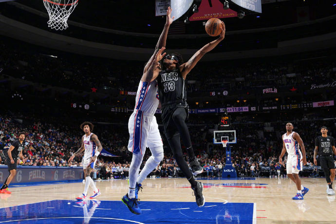 包含快船队压哨绝杀,取得战胜76人胜利的词条 包含快船队压哨绝杀,取得战胜76人胜利的词条