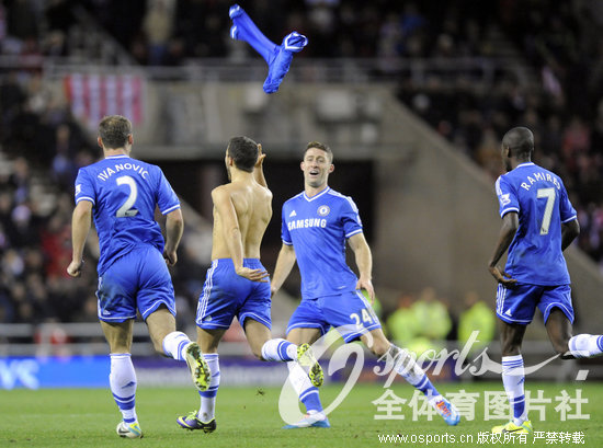 切尔西客场压制桑德兰，占据前四位置的简单介绍